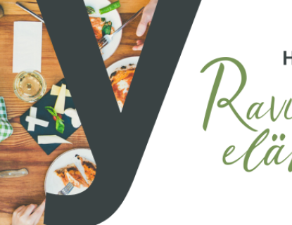 Valokuva ruokapöydästä. Valokuvan päällä on tekstinä "Ravintolaelämys". 