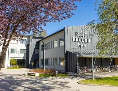 Valokuva Hyrian Kruunu-kampuksesta. 